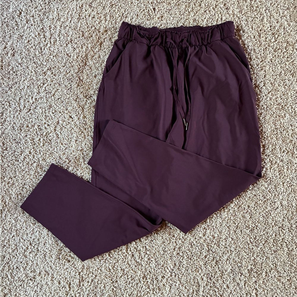 Lululemon Keep Moving Pant Style W5CRBS Shade Cassis Purple Size 8